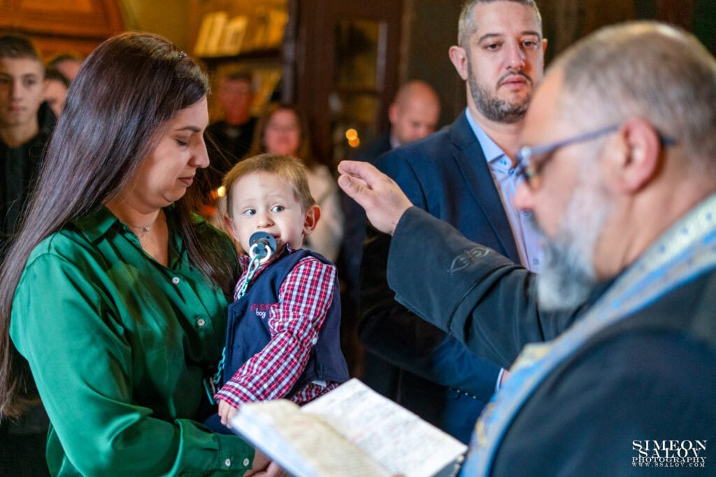 Фотограф за Кръщене в Храм Св. Архангел Михаил – Зад Кадър