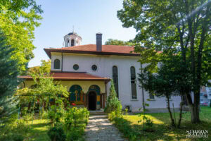 Храм „Свети Дух“ в София, сниман преди ритуала – професионален фотограф за кръщене Симеон Салов.