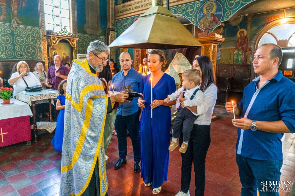 Фотограф за Кръщене в Храм „Свети Дух“ – Зад кадър