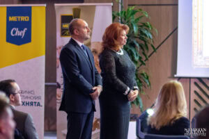 Президентът Илияна Йотова и президентът Румен Радев на официалната церемония на БХРА – държавен протокол и престиж, заснет от Симеон Сълов